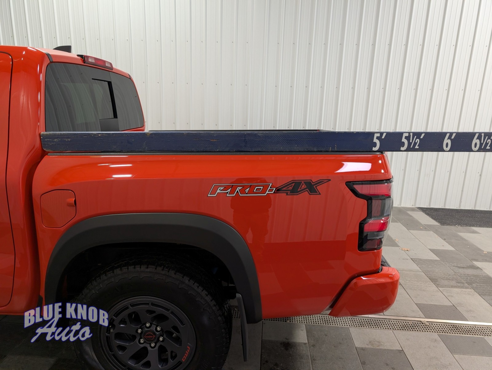 2025 Nissan Frontier PRO-4X photo 3