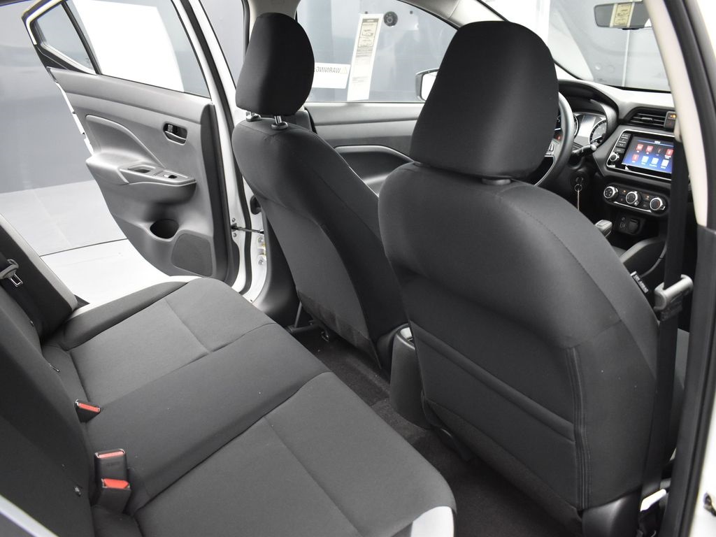 2025 Nissan Versa 1.6 S photo 15