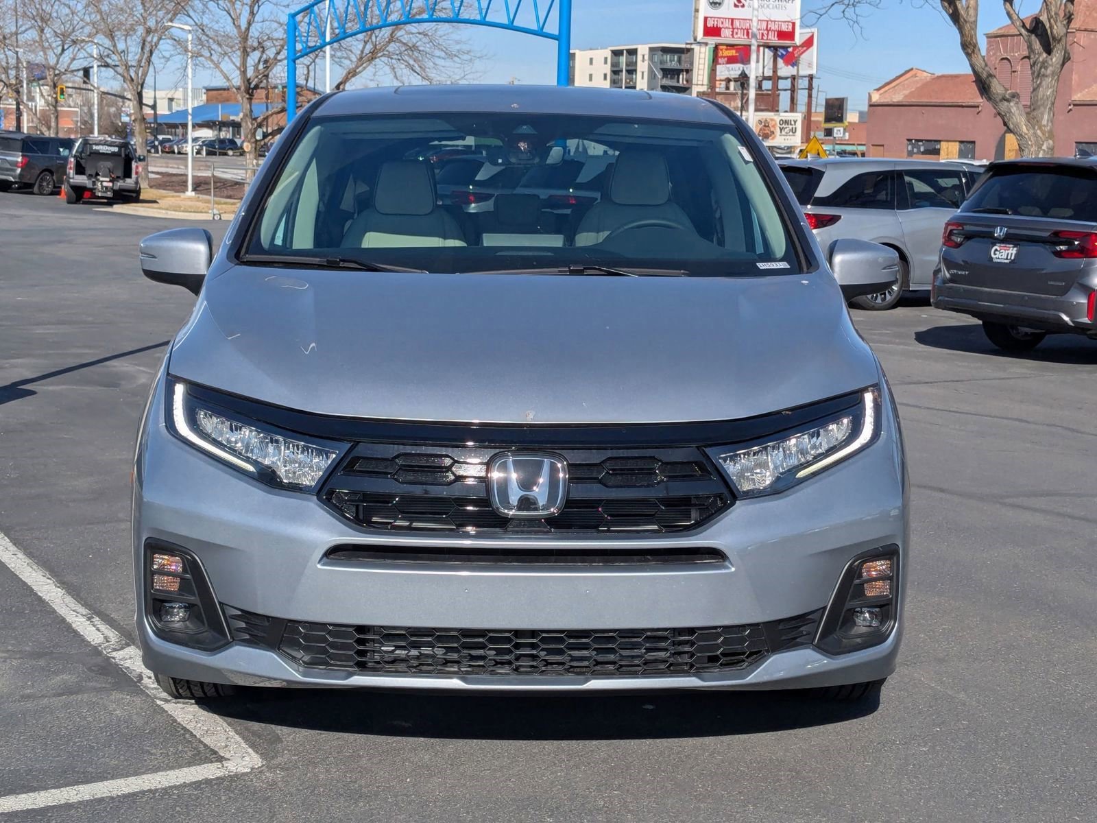 2025 Honda Odyssey Touring photo 8