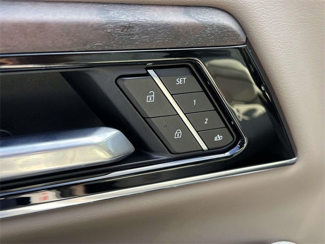 2025 Gmc Yukon Denali photo 18