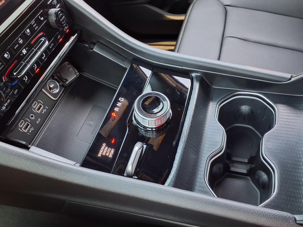 2025 Jeep Grand Cherokee Limited photo 12