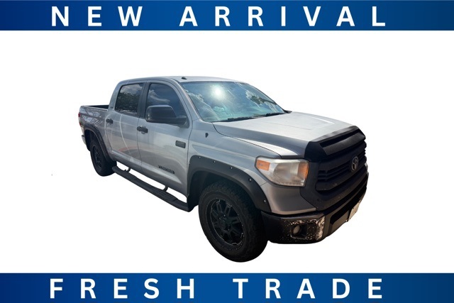 2016 Toyota Tundra SR5 photo 2