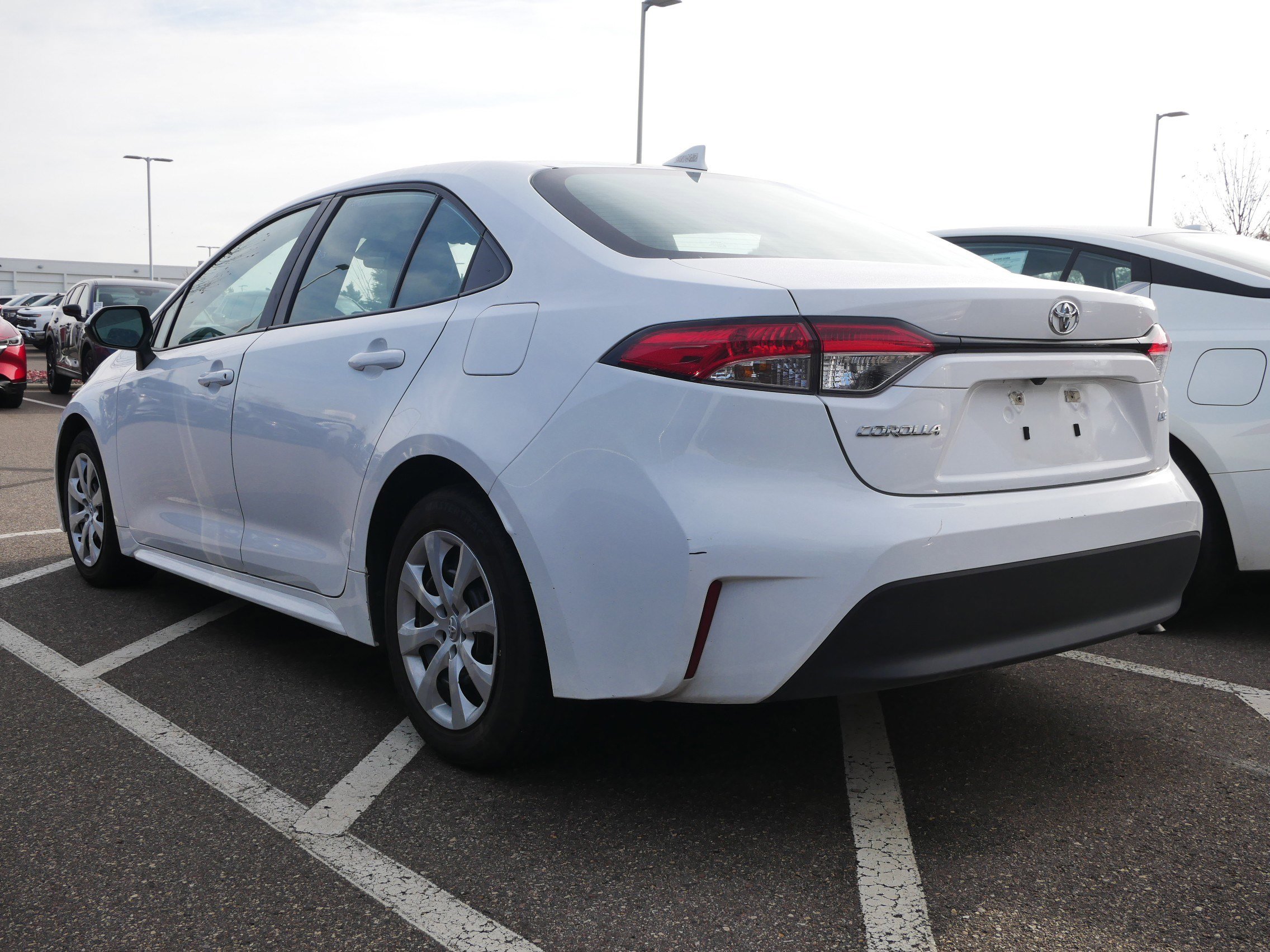 2023 Toyota Corolla LE photo 4