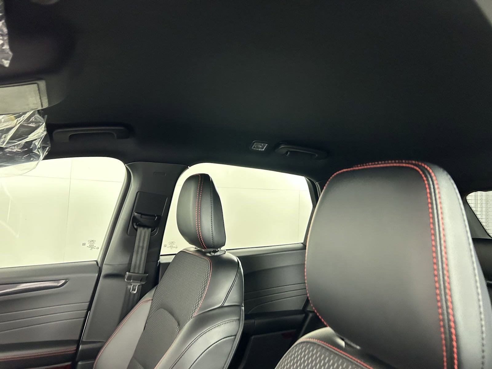 2025 Ford Escape ST-Line photo 17