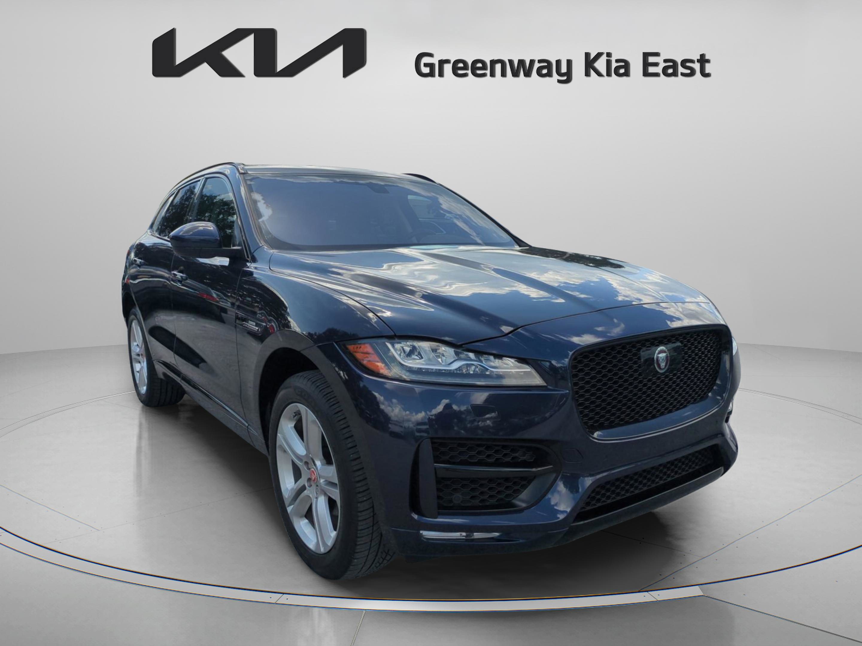 2019 Jaguar F-PACE R-Sport photo 3