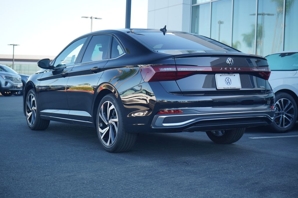 2025 Volkswagen Jetta 1.5T SEL photo 3