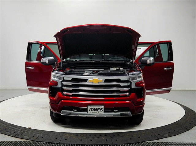 2023 Chevrolet Silverado 1500 High Country photo 10
