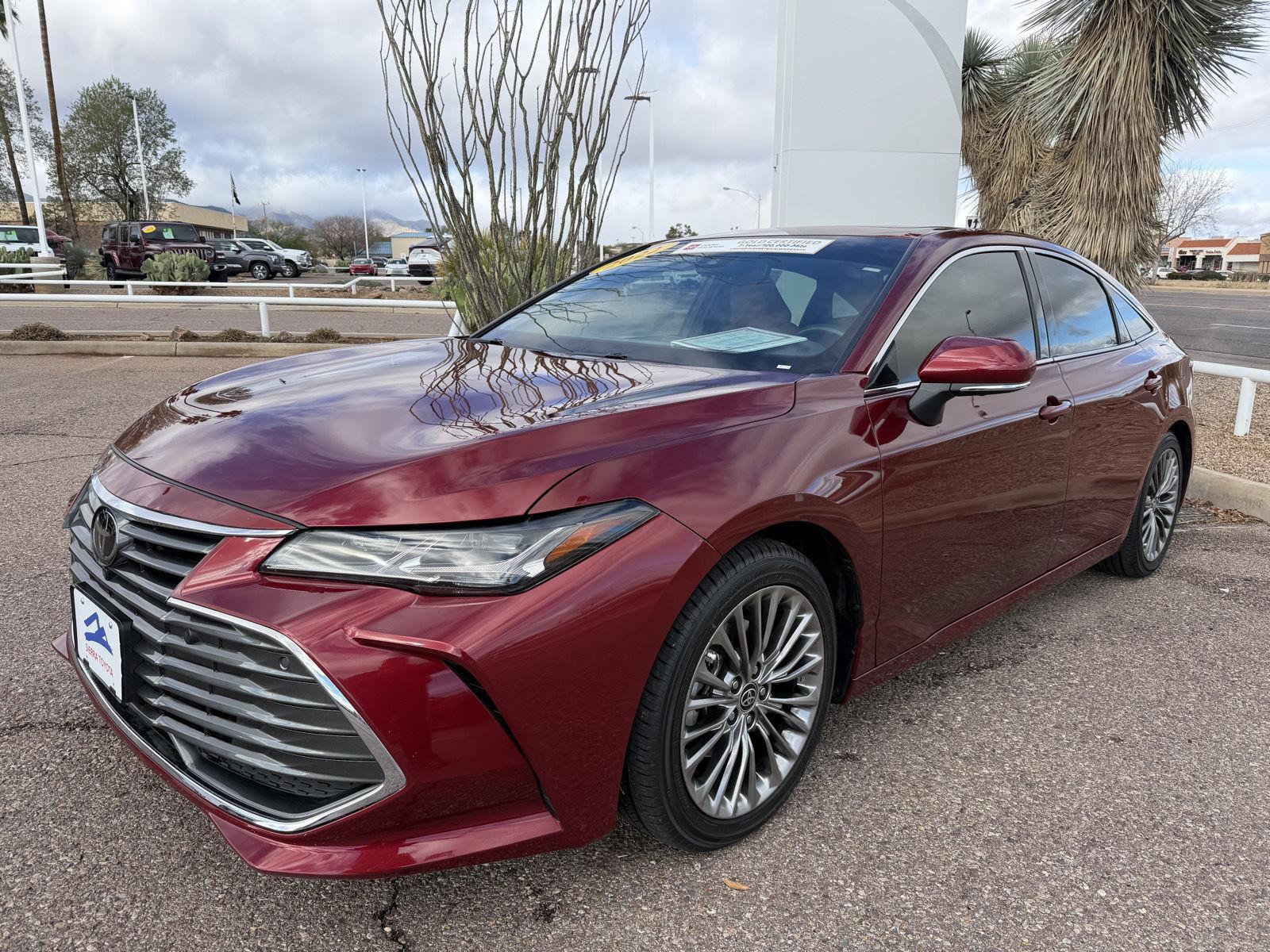 2022 Toyota Avalon Limited's photo