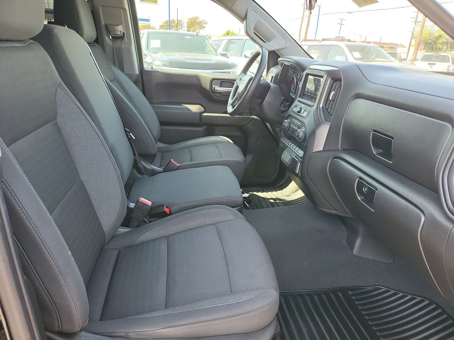 2023 Chevrolet Silverado 1500 Custom photo 19