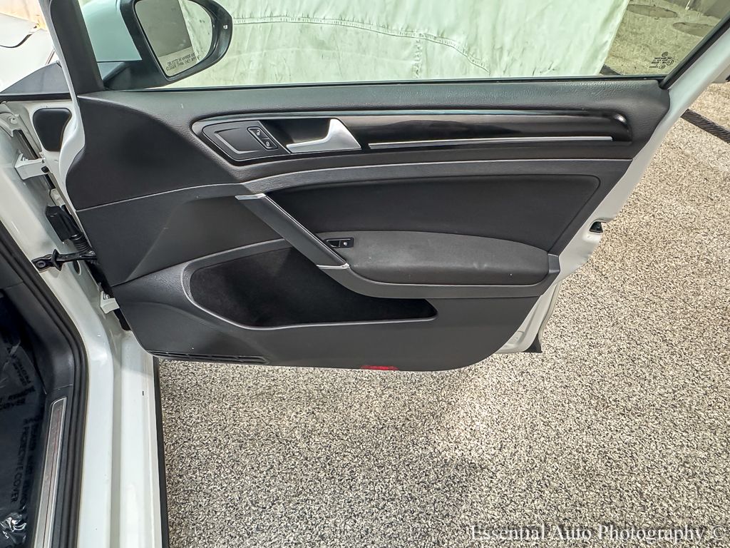2016 VOLKSWAGEN GOLF GTI - Image 23
