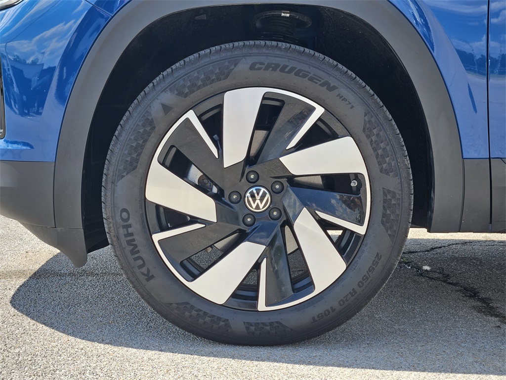 2025 Volkswagen Atlas Cross Sport SE Technology photo 10