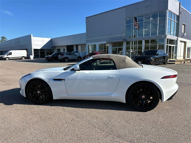 2019 Jaguar F-TYPE P380 photo 6