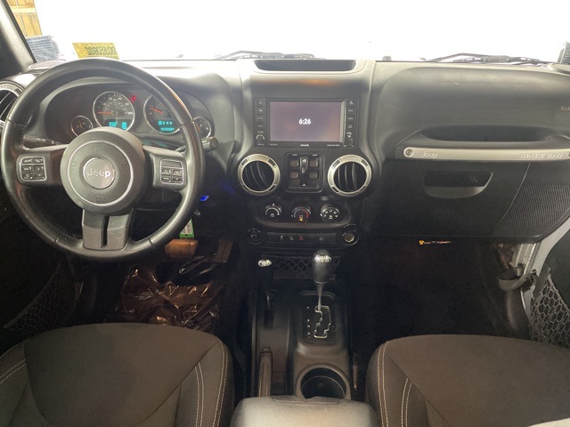 2017 Jeep Wrangler Unlimited Rubicon photo 25