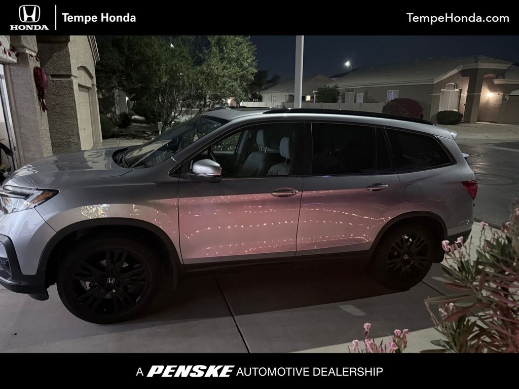 2022 Honda Pilot SE's photo