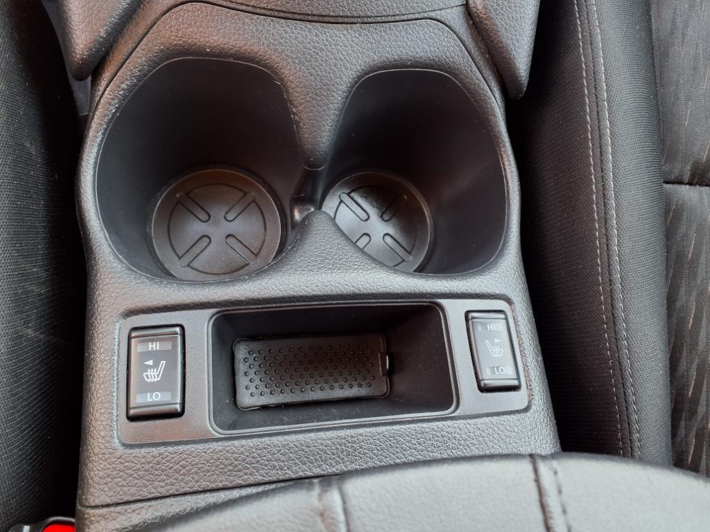 2018 Nissan Rogue SV photo 6