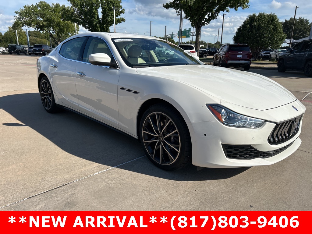 2021 Maserati Ghibli S photo 3