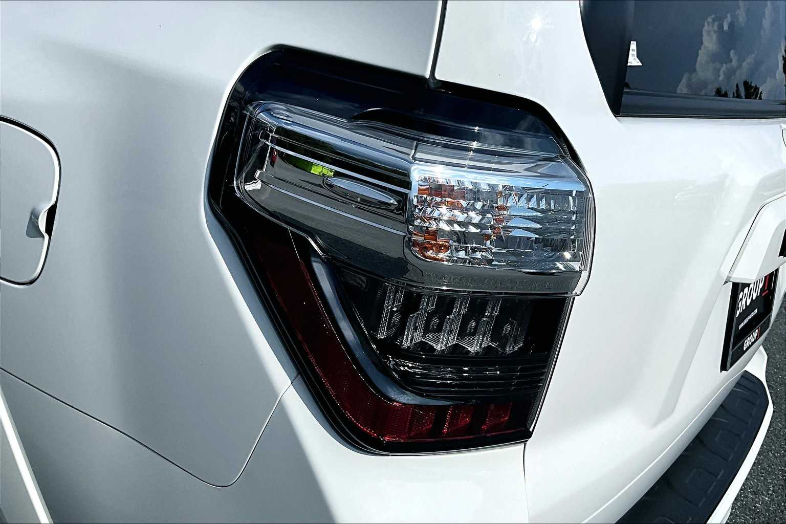 2021 Toyota 4Runner SR5 Premium photo 27