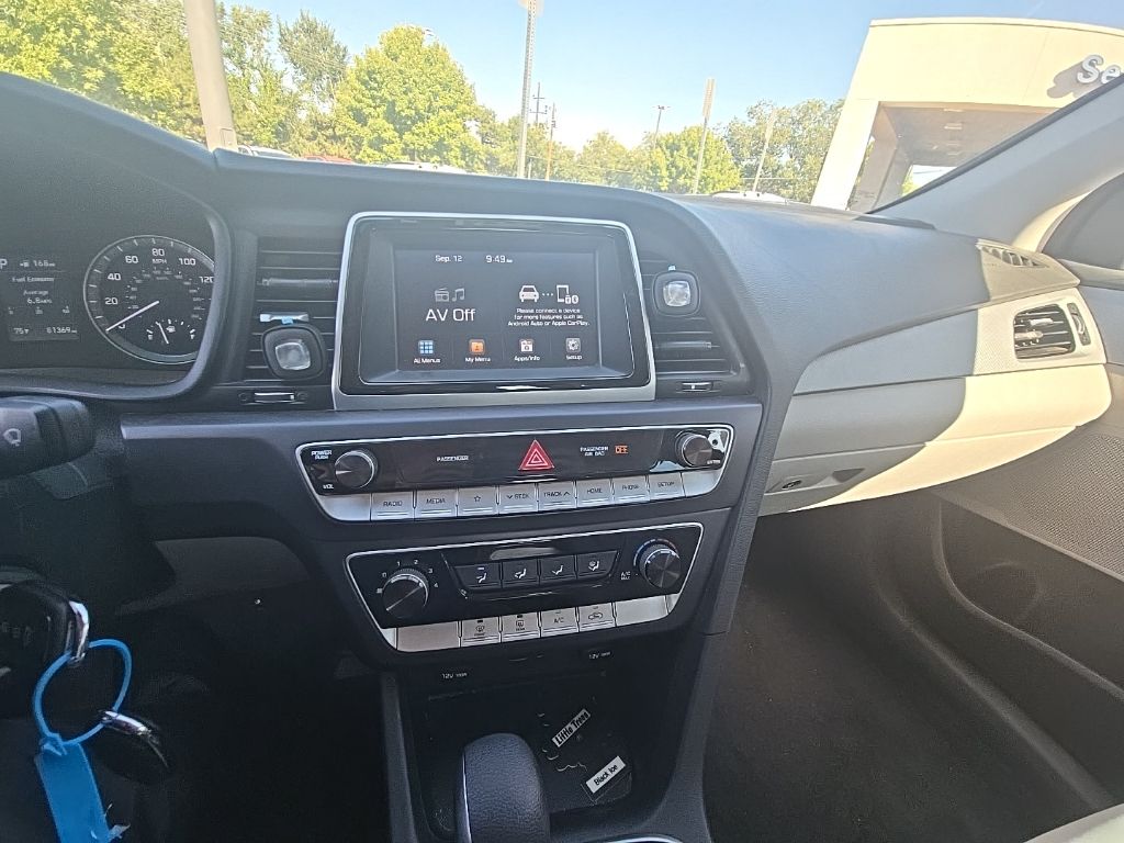 2019 Hyundai Sonata SE photo 13