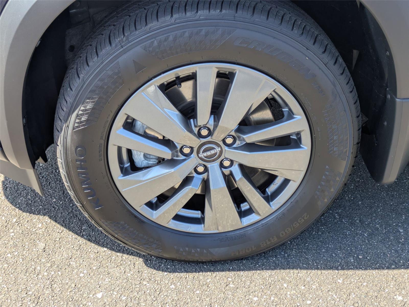 2025 Nissan Pathfinder SV photo 10