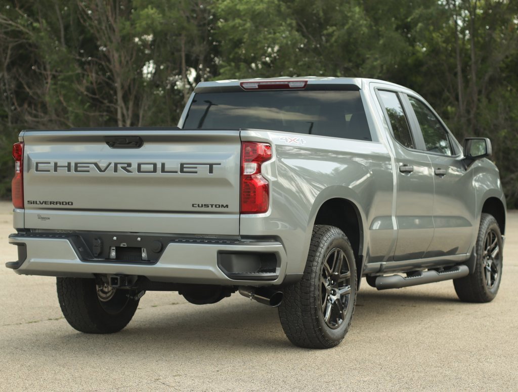 2026 Chevrolet Silverado 1500 Custom photo 7