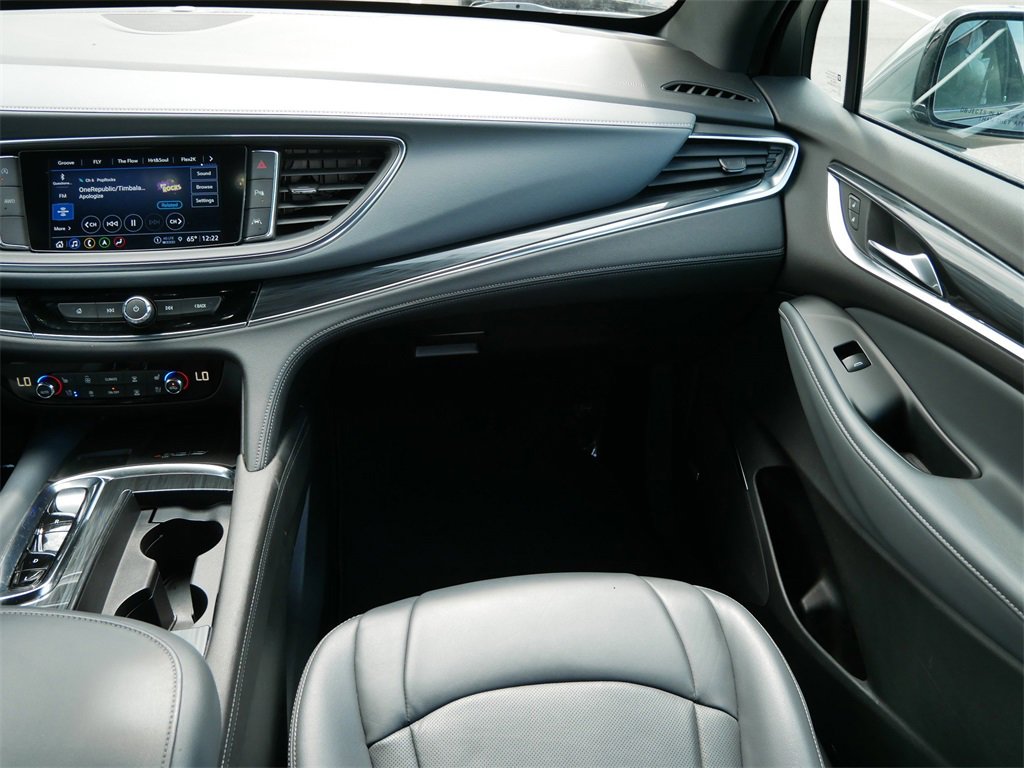 2024 Buick Enclave Premium photo 9