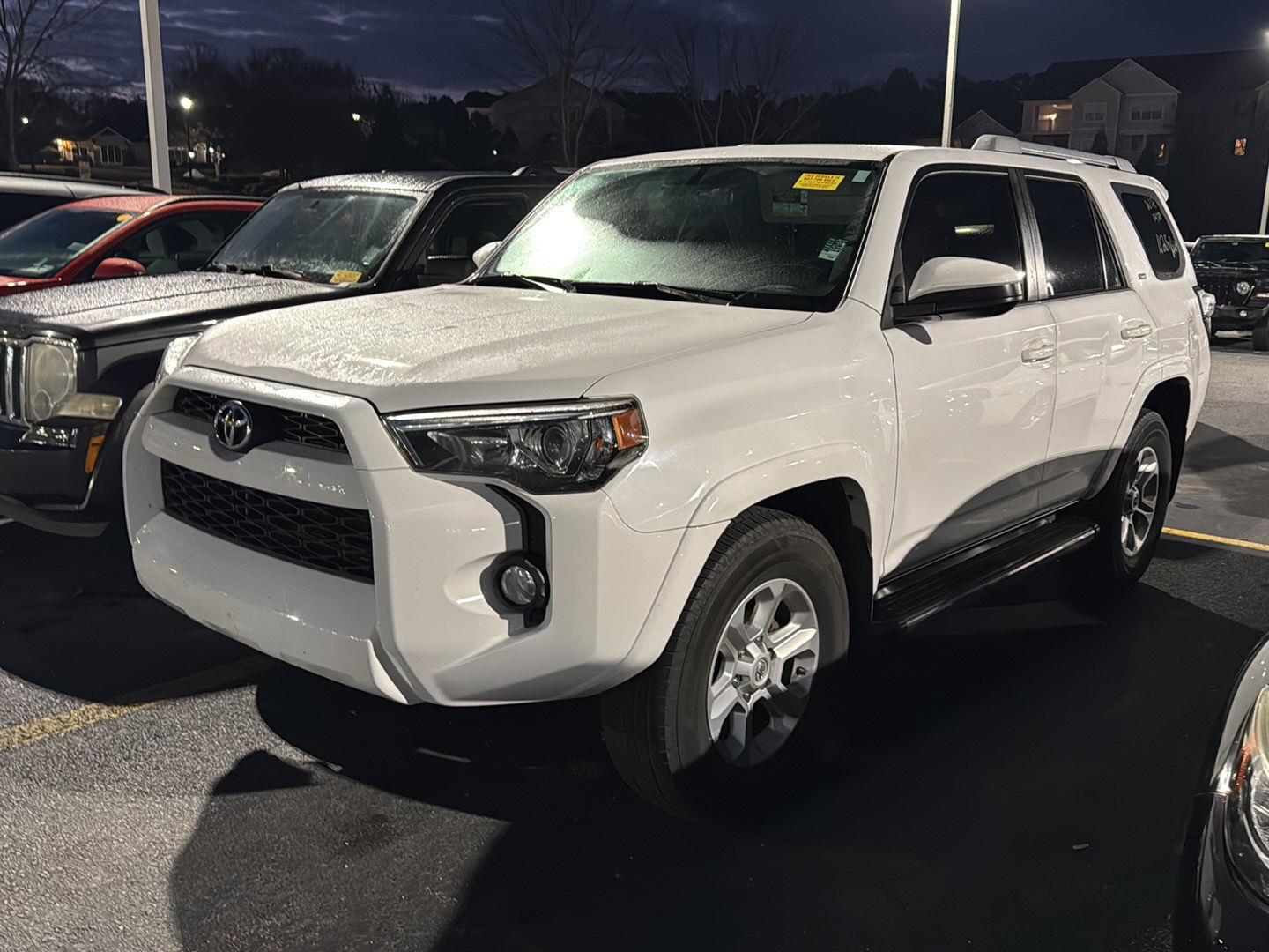 2018 Toyota 4Runner SR5's photo
