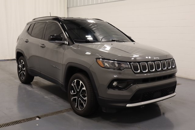 2022 Jeep Compass Limited photo 2