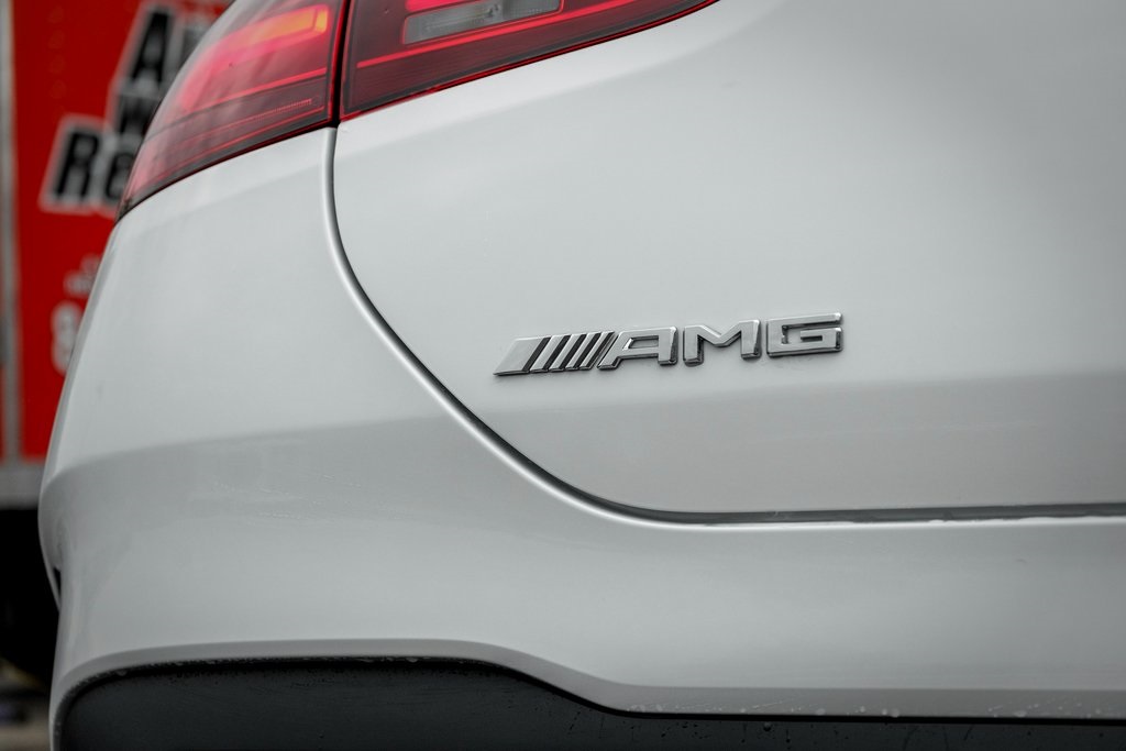 2025 Mercedes Benz GLE AMG 63 S photo 9