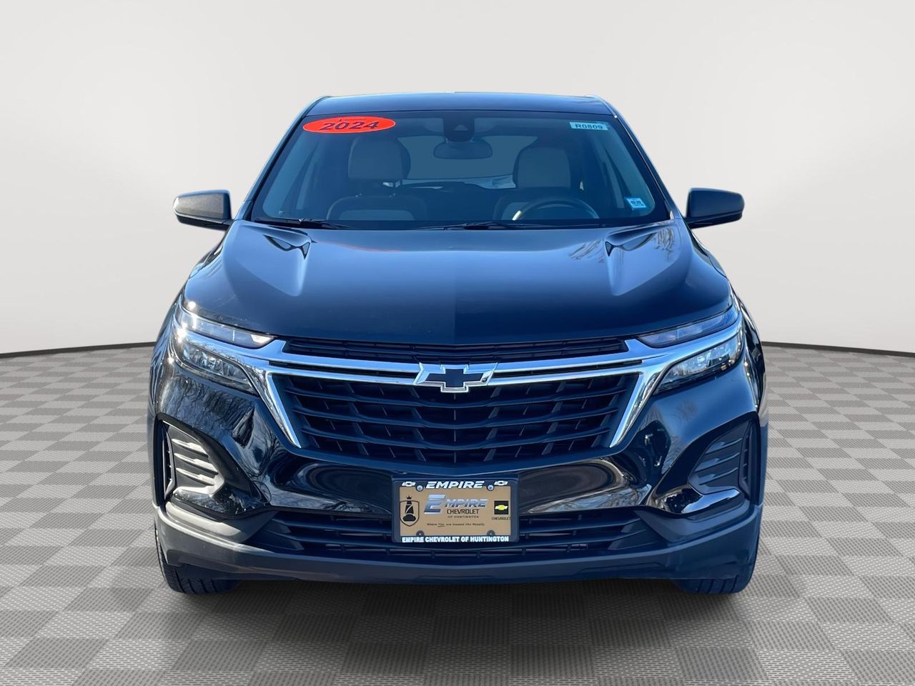 2024 Chevrolet Equinox LS photo 2