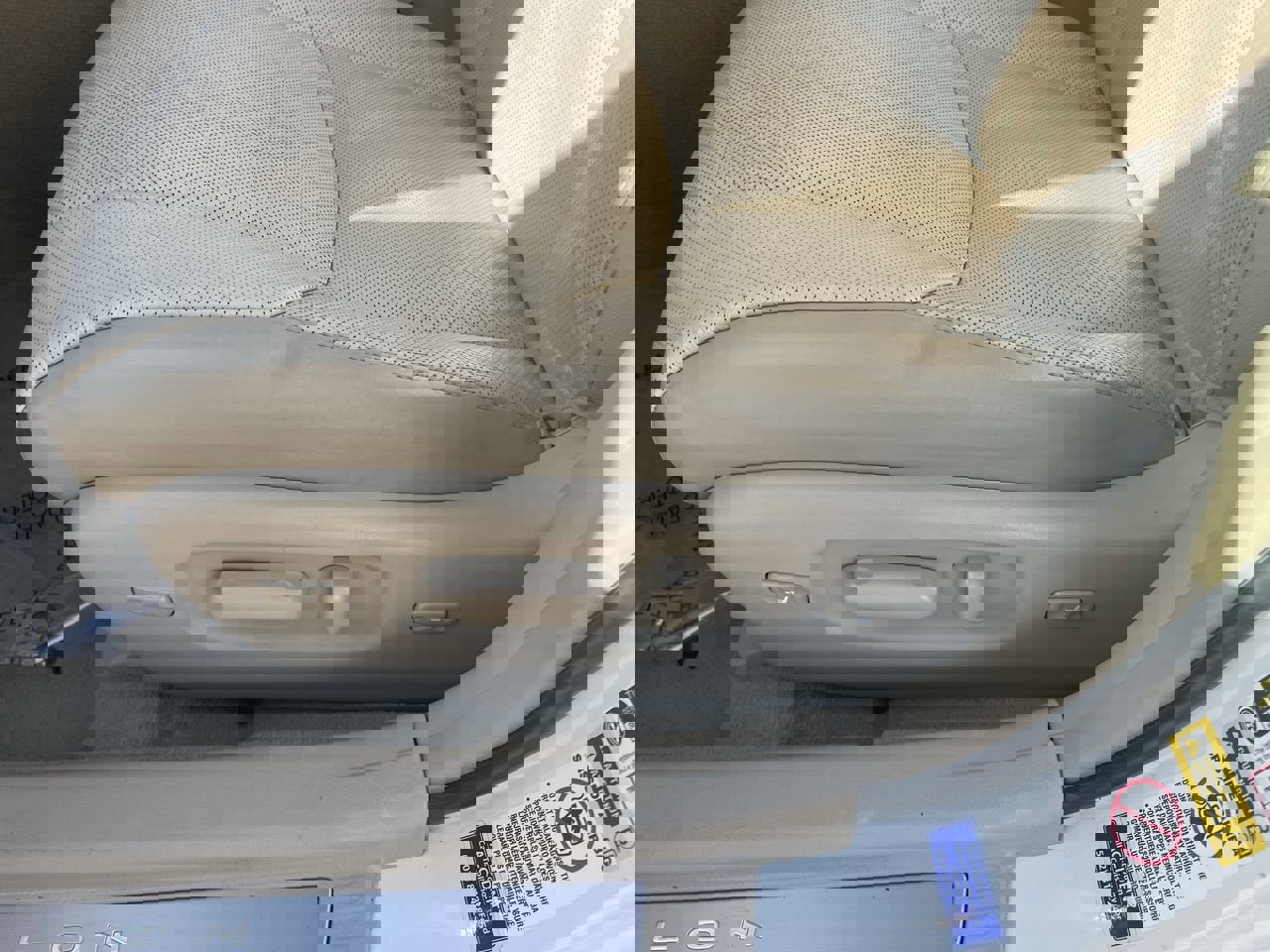 2011 Toyota Avalon Limited photo 4