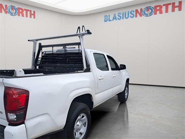 2023 Toyota Tacoma SR photo 3