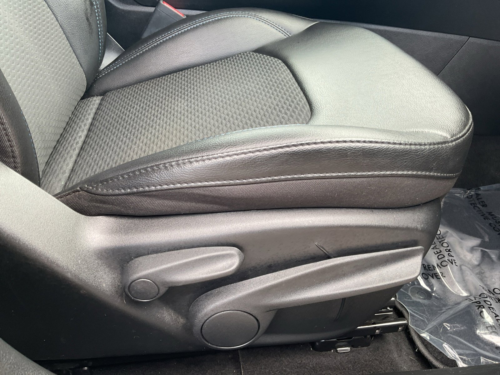 2022 Jeep Compass Latitude photo 25