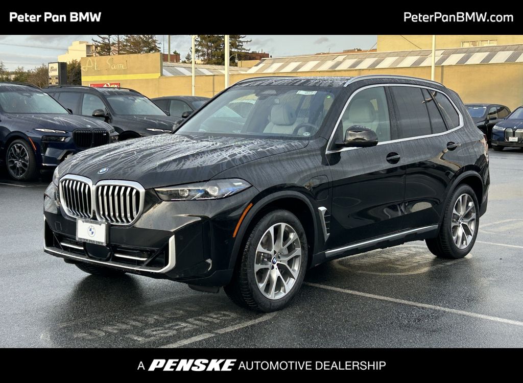2026 BMW X5 50e's photo
