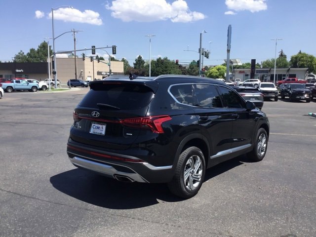 2021 Hyundai Santa Fe SEL photo 3