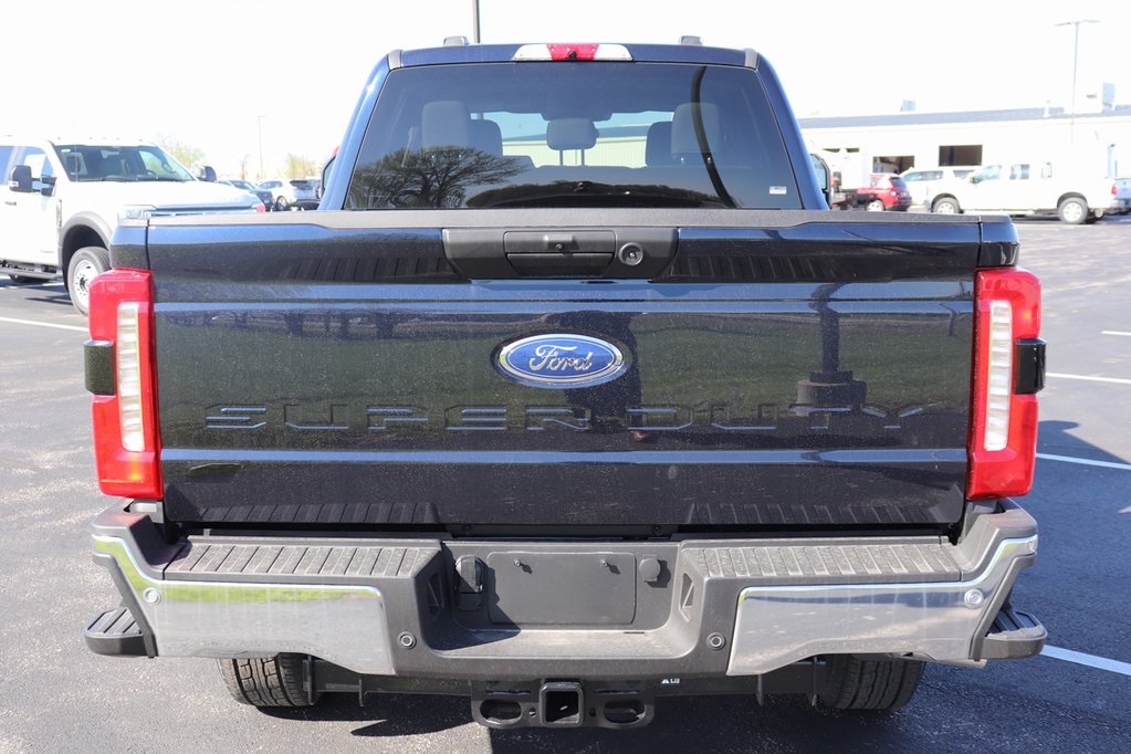 2025 Ford F-350 XLT photo 13