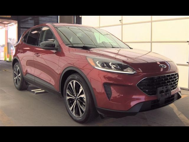 2021 Ford Escape SE photo 4