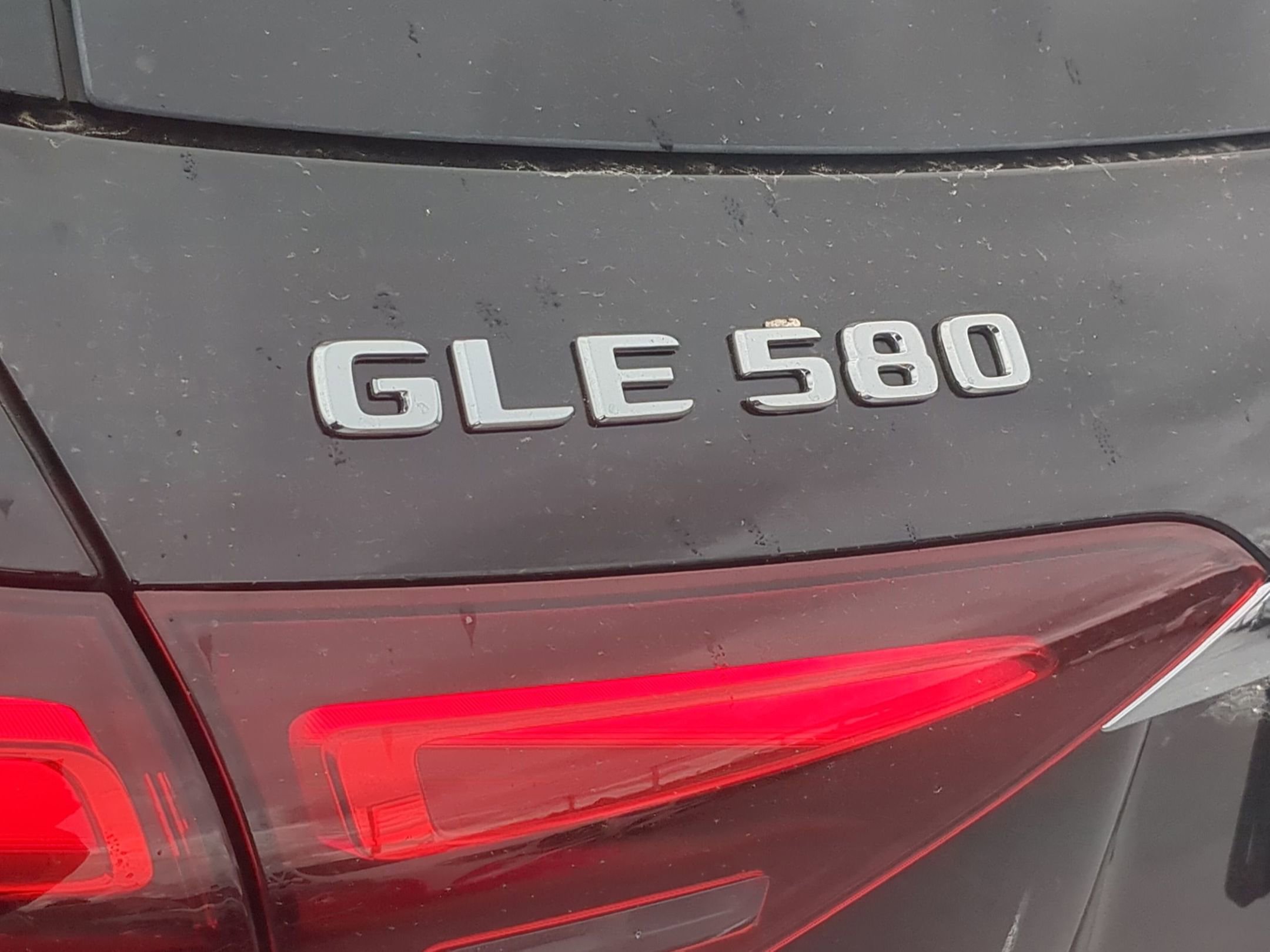2025 Mercedes Benz GLE 580 4MATIC photo 3