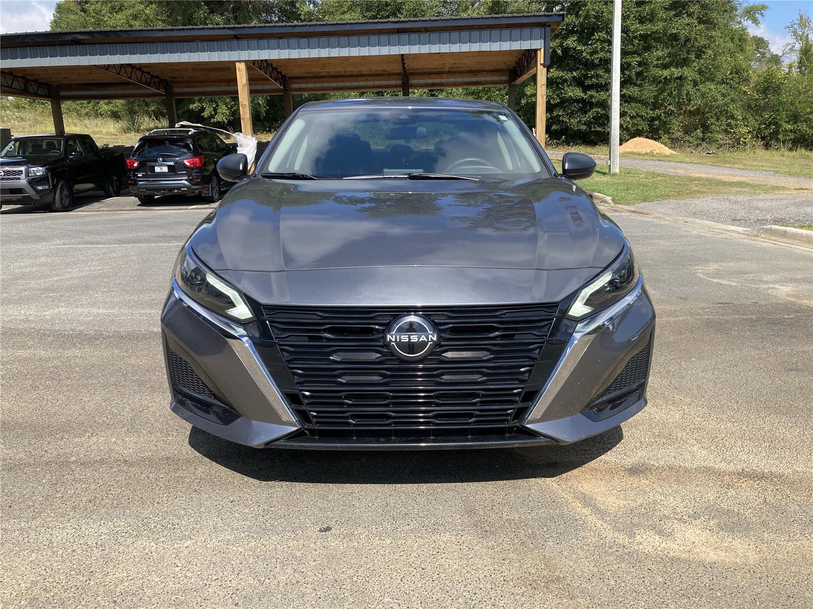 2024 Nissan Altima 2.5 SV photo 3