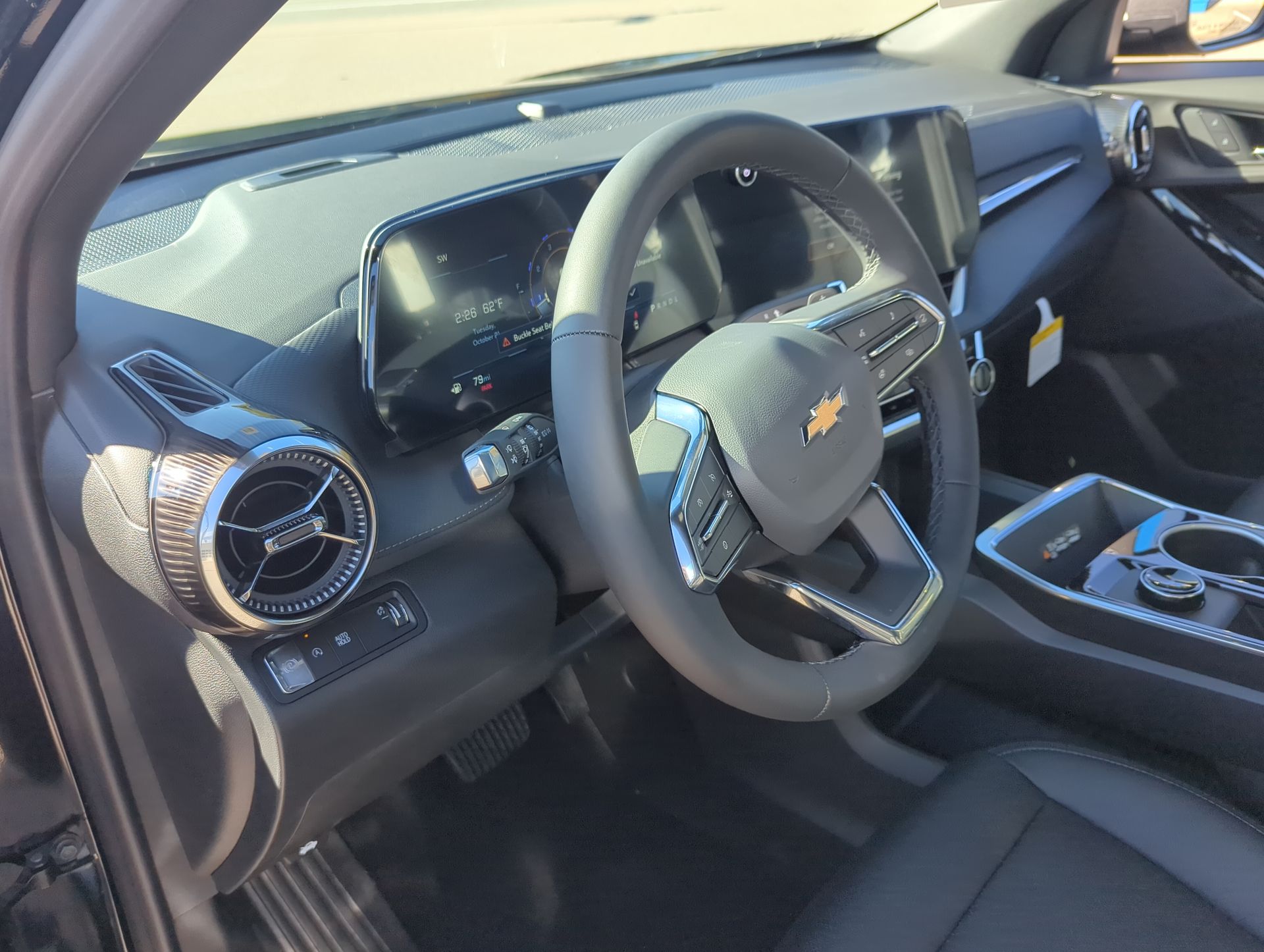 2026 Chevrolet Equinox LT photo 2