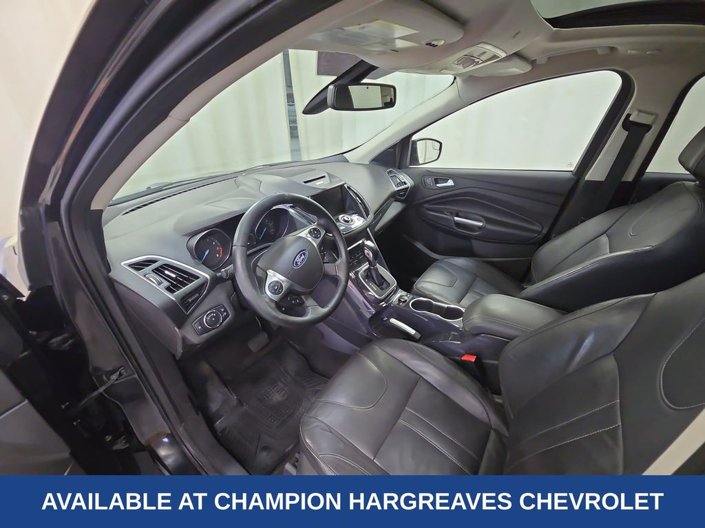 2013 Ford Escape Titanium photo 9