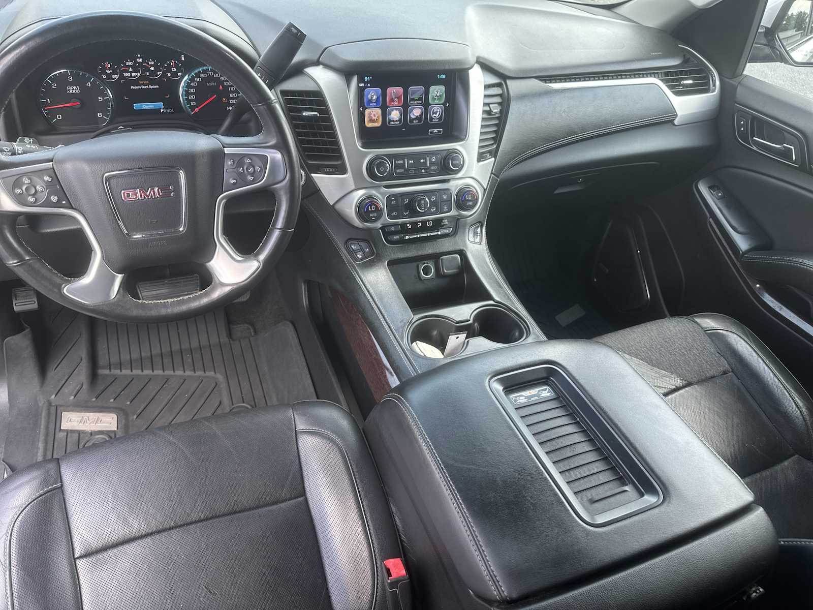 2017 Gmc Yukon SLT photo 13