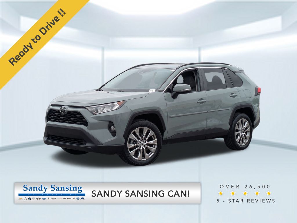 2020 Toyota RAV4 XLE Premium's photo