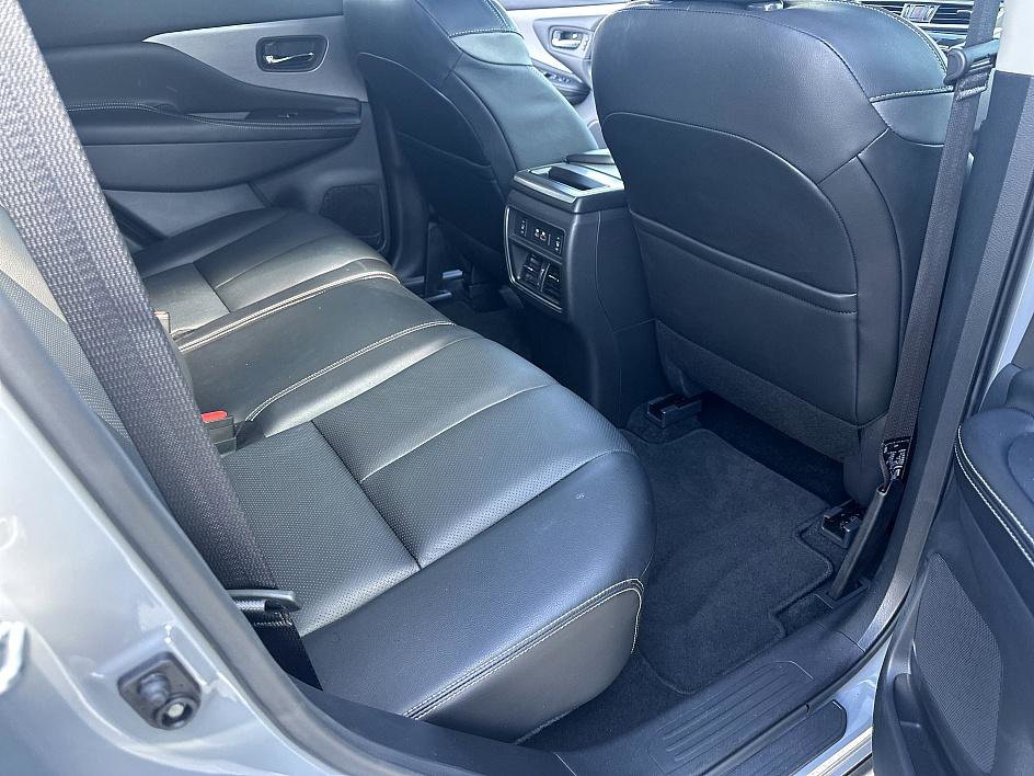 2024 Nissan Murano SL photo 16