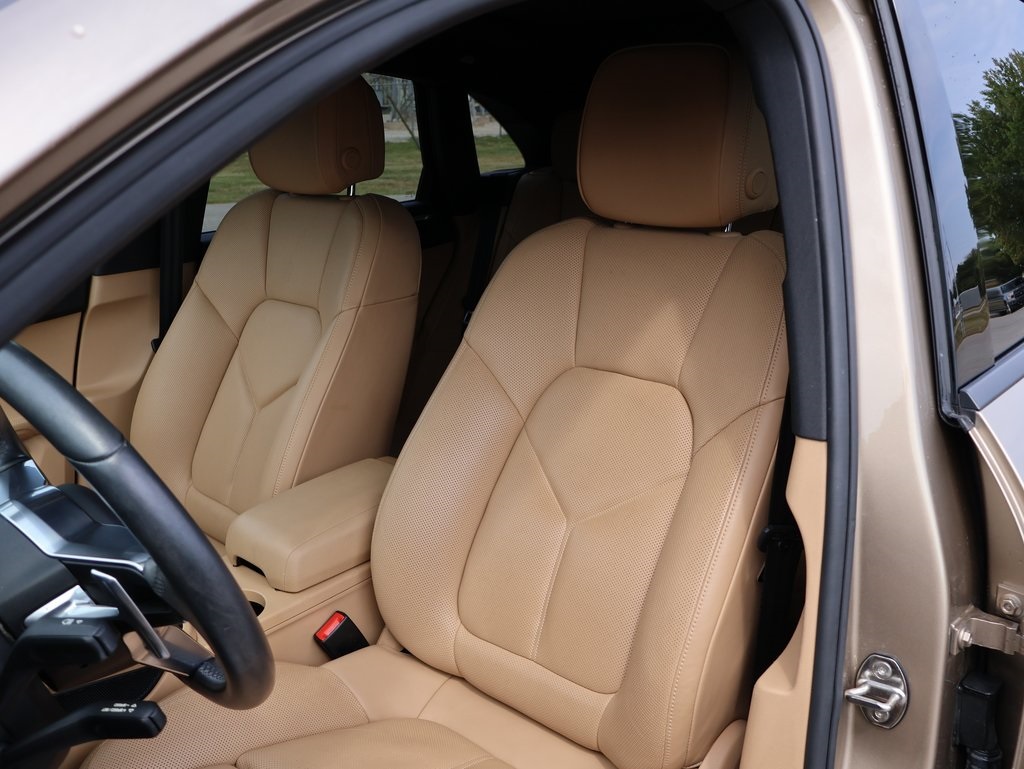 2017 Porsche Macan photo 5