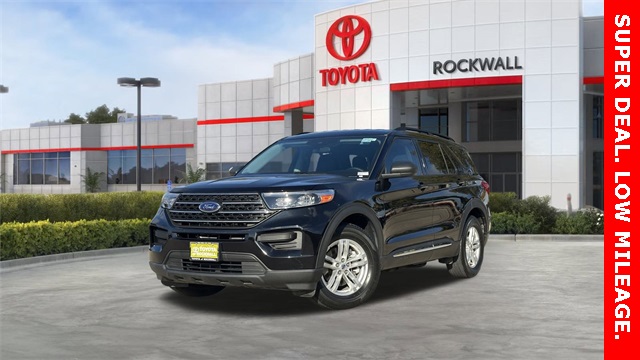 2023 Ford Explorer XLT's photo