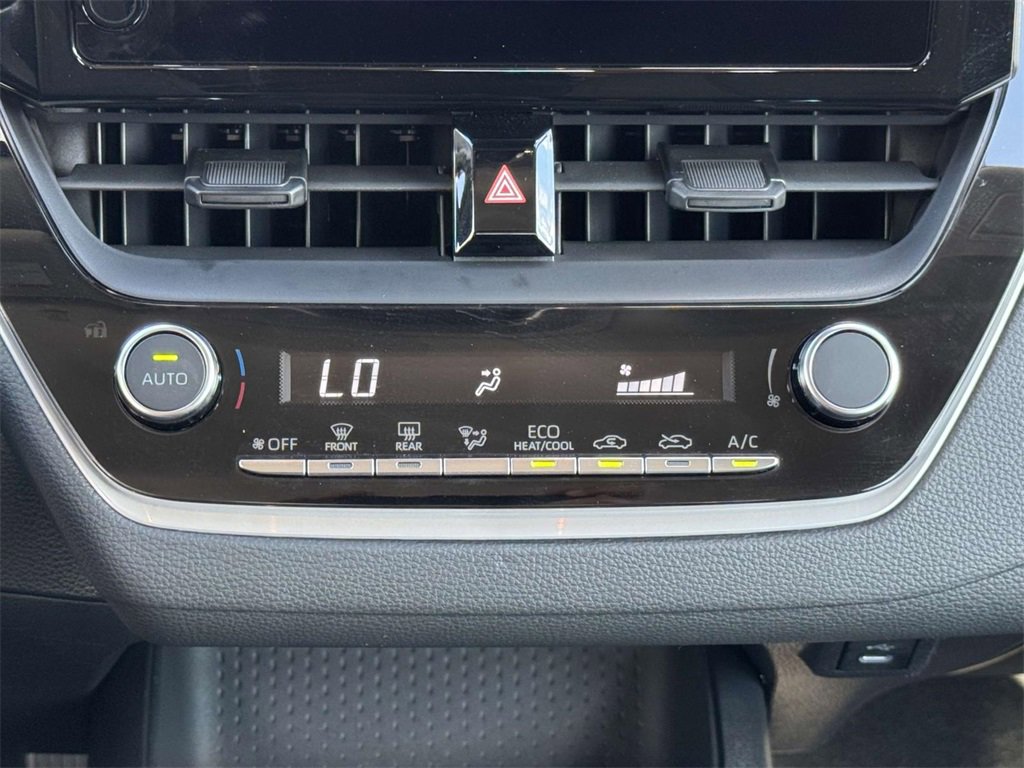 2024 Toyota Corolla LE photo 4