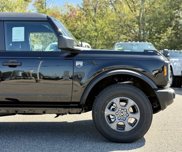 2025 Ford Bronco Big Bend photo 2