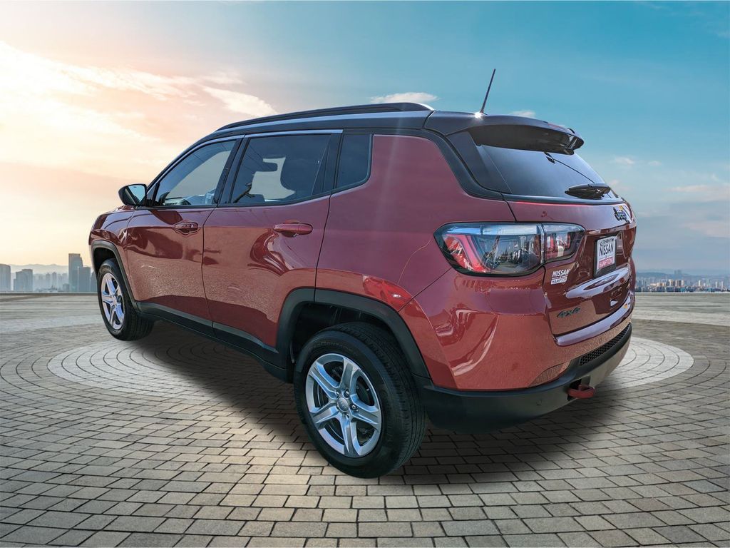 2025 Jeep Compass Trailhawk photo 4