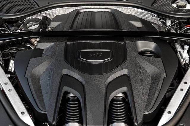 2025 Porsche Panamera 4 photo 32