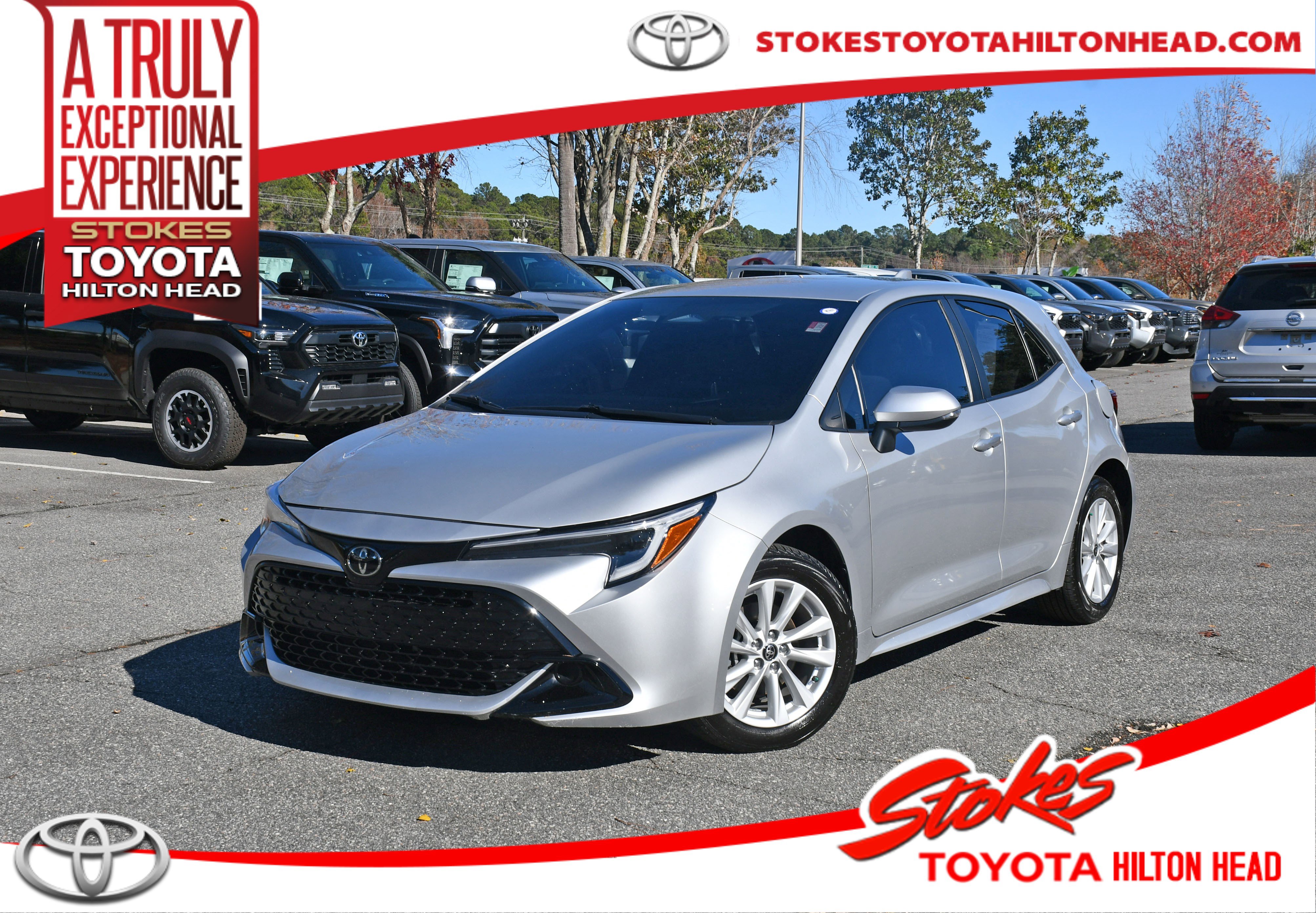 2025 Toyota Corolla Hatchback SE's photo